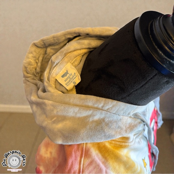 Simply Southern Tie Dye Hoodie Graphic Lips Stars Pullover Sweatshirt (Small) - Picture 8 of 8